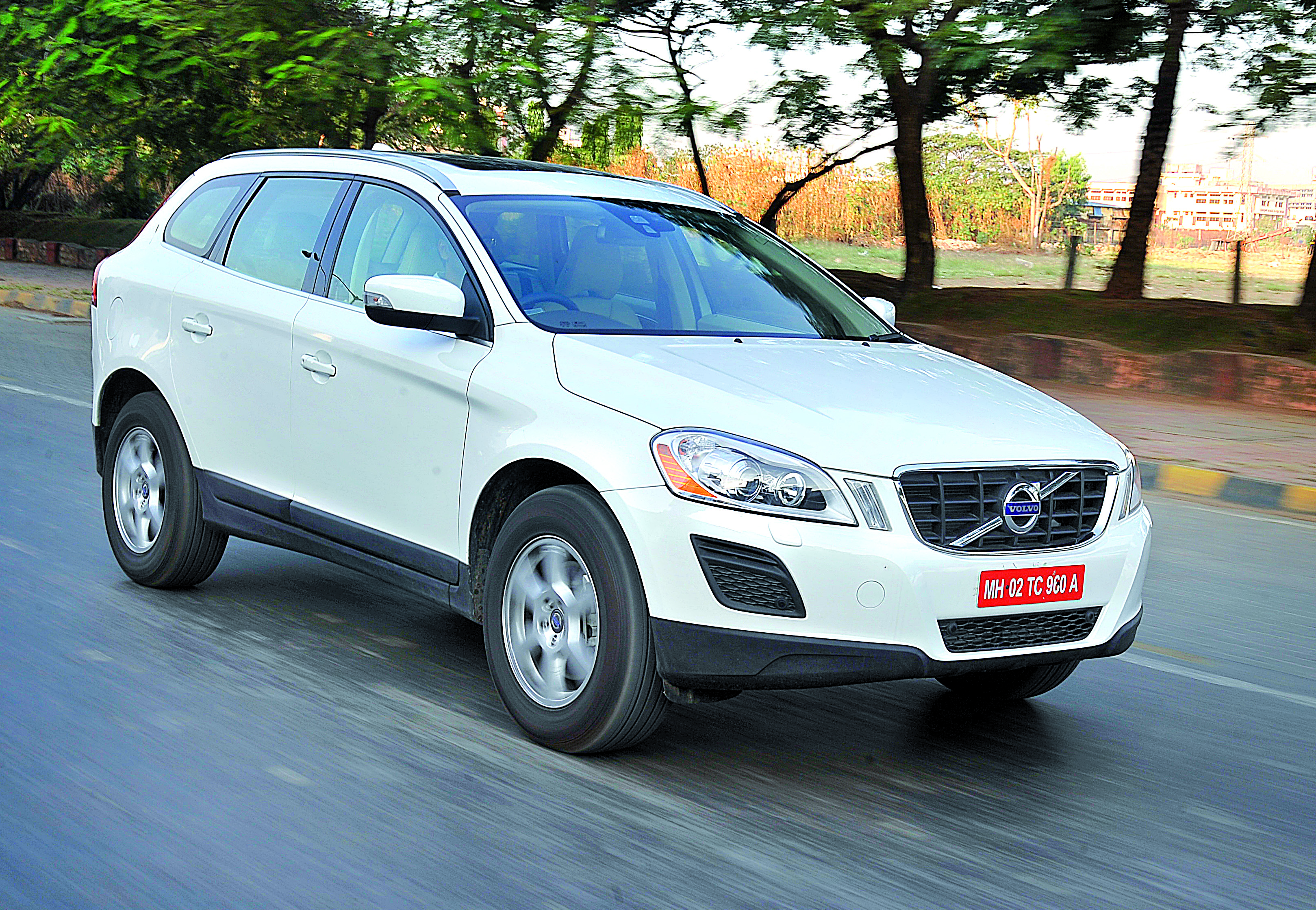 Mercedes ML250 CDI vs BMW X3 vs Volvo XC60 - Image 2